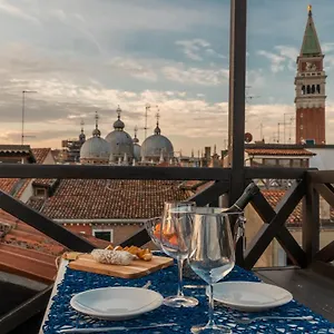  Appartement San Marco View Terrace R&r Italie